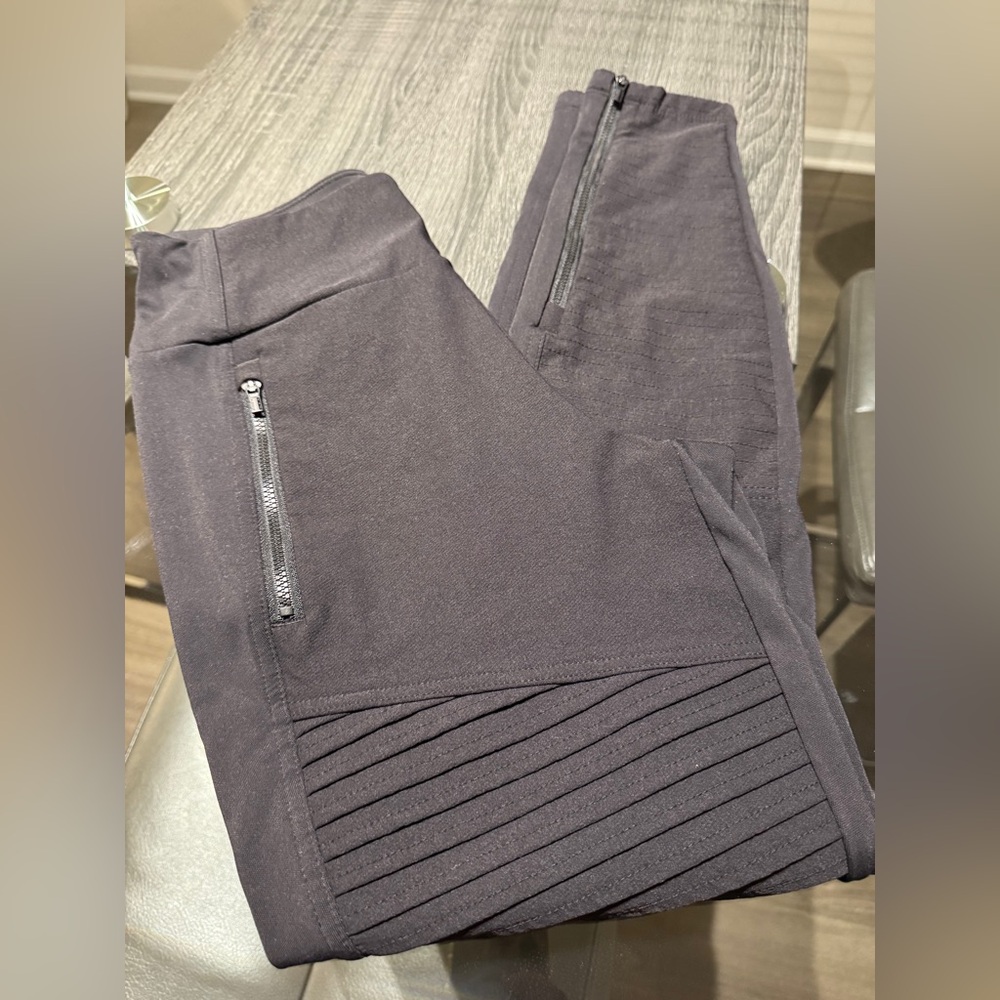 Athleta Black Hybrid Moto Tights - Picture 14 of 16